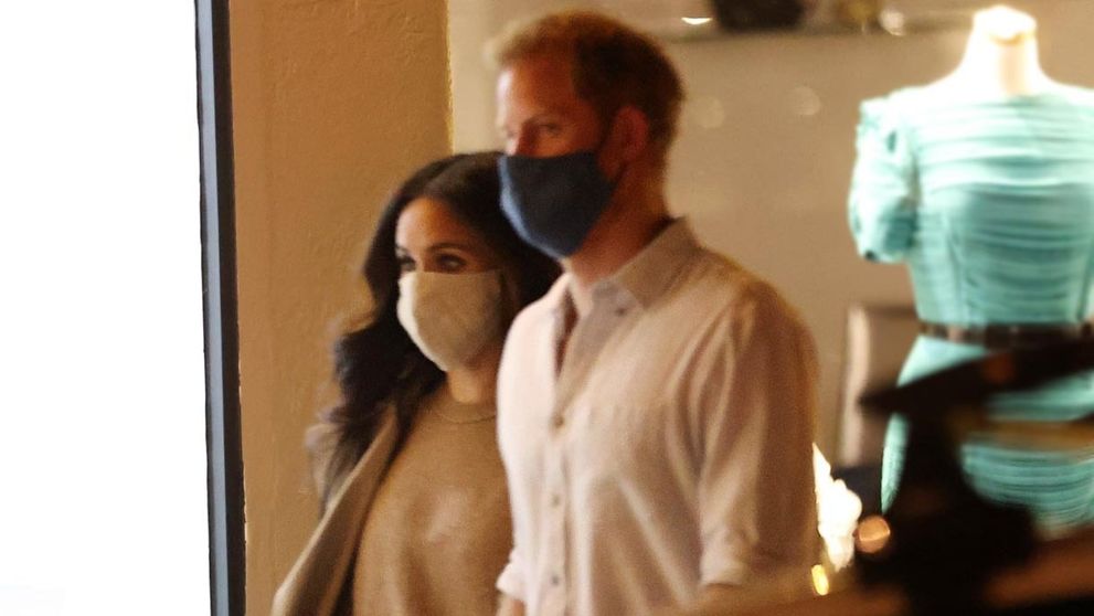 Paparazzi vypátrali Meghan a Harryho. Netušili, že ich fotia