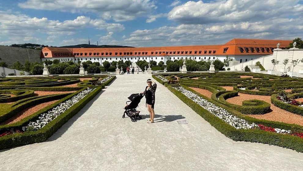 Je z nej dvojnásobná mama: Herečka porodila synčeka