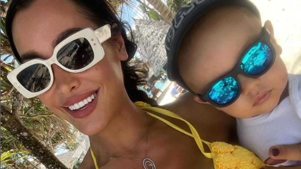 Nikola sa musela zbaviť silikónov. Hrozivé foto prasknutého implantátu