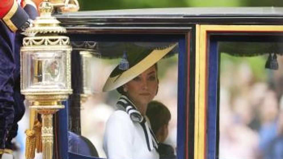 Princezná z Walesu prvýkrát po diagnostikovaní rakoviny na verejnosti: Deti a William sú pri nej