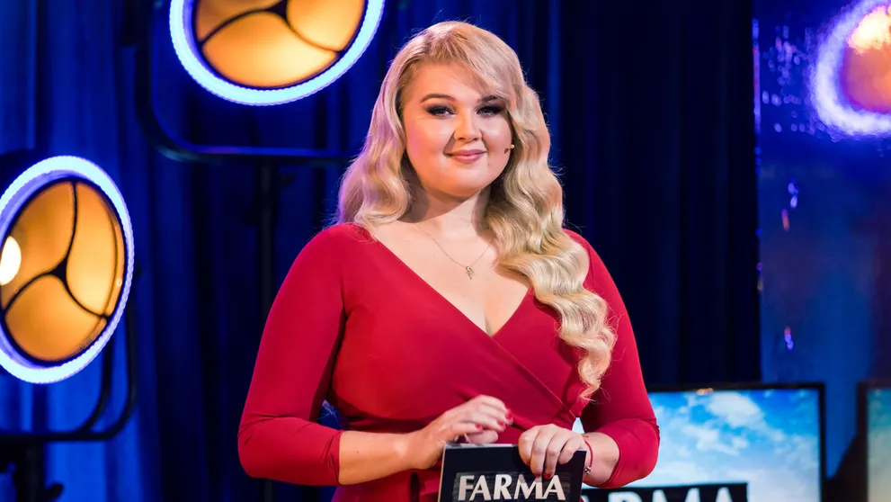 Prvé slová Evelyn po zverejnení nového moderátora Farmy 14