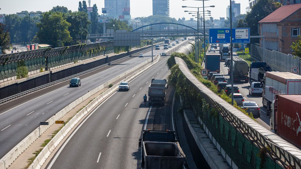 Až 130 km/h! Na diaľnici v Bratislave sa bude dať jazdiť rýchlejšie