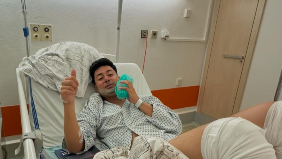 Obľúbený český spevák zverejnil desivý záber: Pri potýčke mu zlomili čeľusť