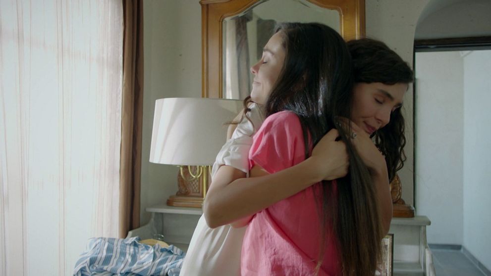 Spútaný motýľ: 51. a 52. epizóda