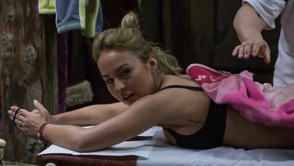 Takéto horúce scény dávno na Farme neboli: Dámy a páni, nech sa páči