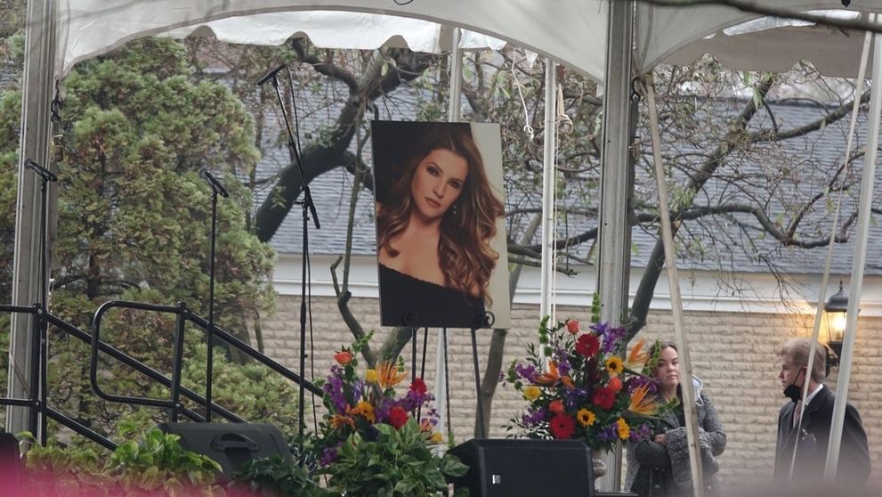 Lisa Marie Presley bola babka! Veľké odhalenie na poslednej rozlúčke