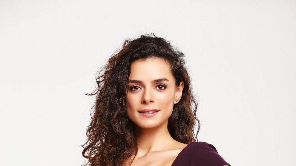 Veľký žiaľ tureckej krásky, prišla o milovanú osobu