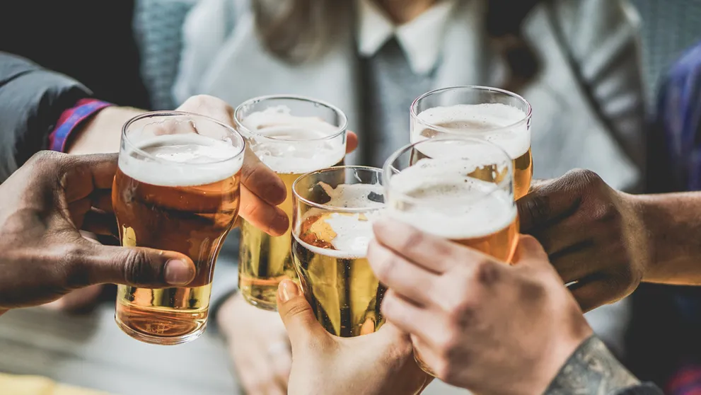Spotreba piva na Slovensku klesá, ročne vypije každý Slovák 139 krígľov