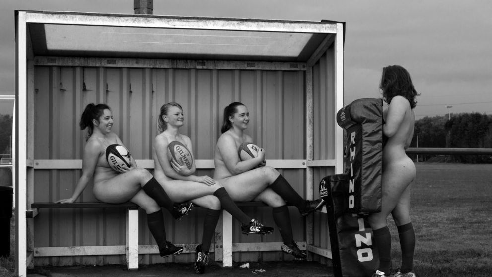 Ženský ragbyový tím z Walesu nafotil šteklivý kalendár