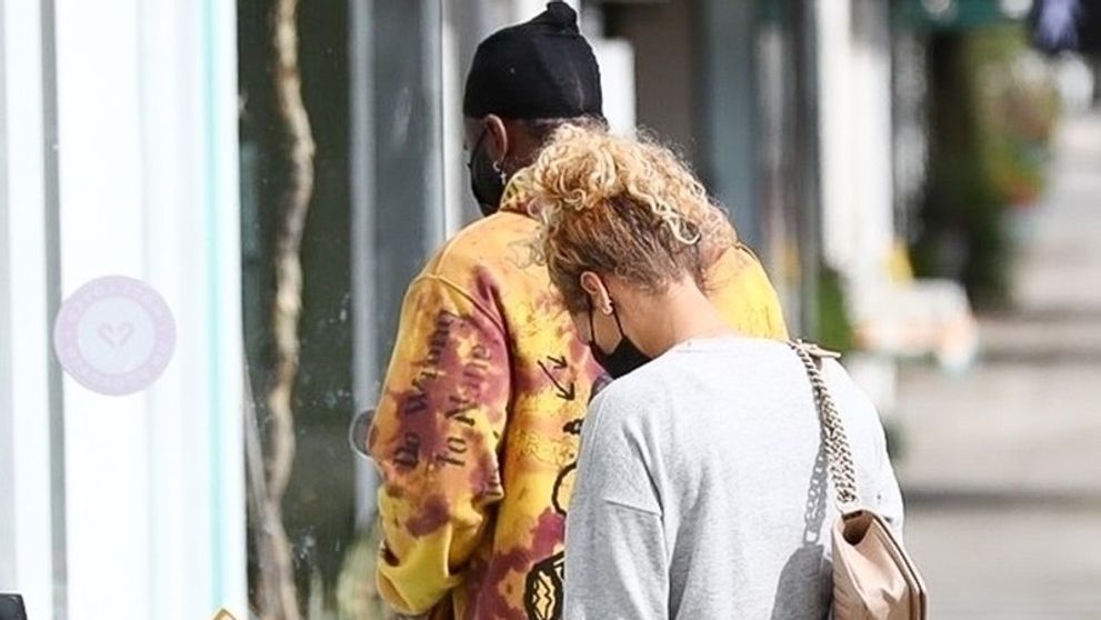 Tehotenstvo si užívajú obaja: Spevák si dokonca sám vyskúšal, aké to je