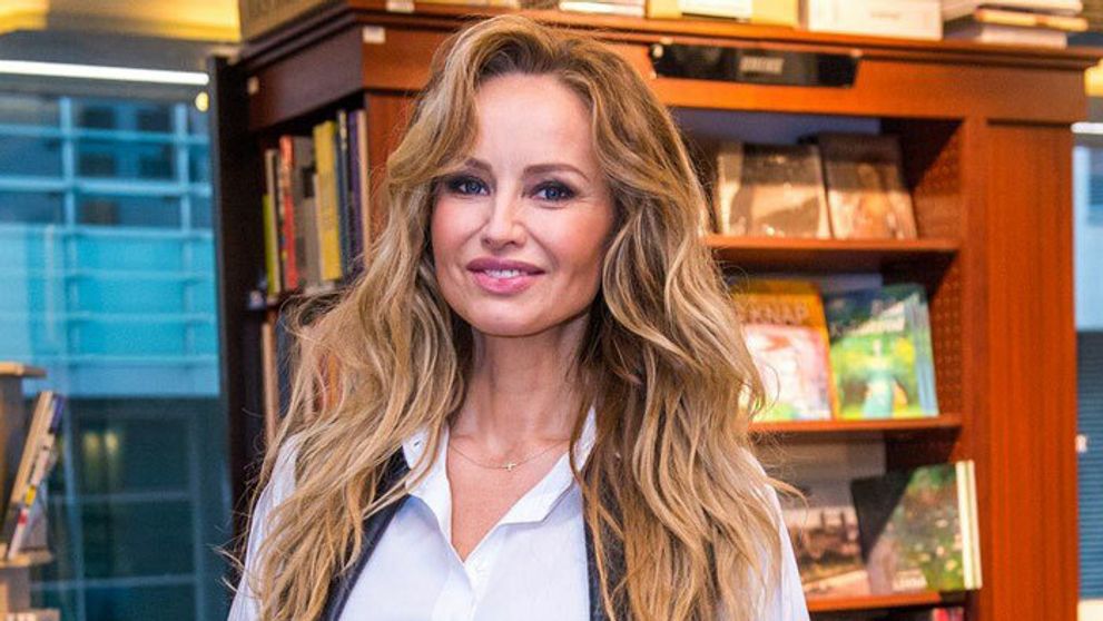 Adriana Sklenaříková s rastúcim bruškom. Tehotenstvo jej pristane