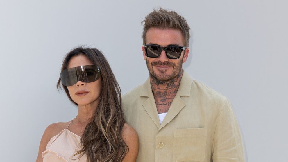 Victoria Beckham odložila podpätky: V takýchto topánkach ste ju ešte nevideli