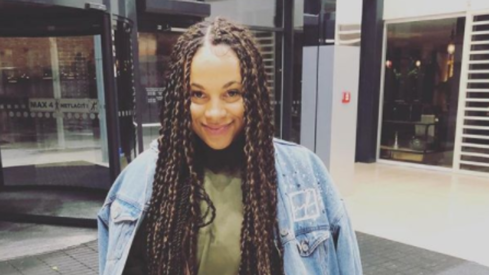 Tina ohromila fanúšikov novým účesom. Dlhé kučery sú preč!