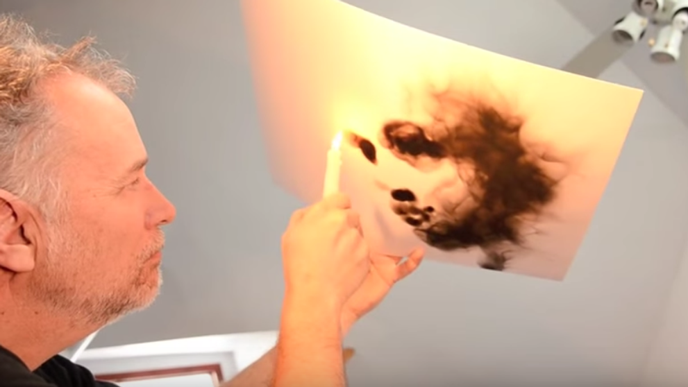 Umelec, ktorý skrotil oheň! Pozrite si jeho umelecké diela