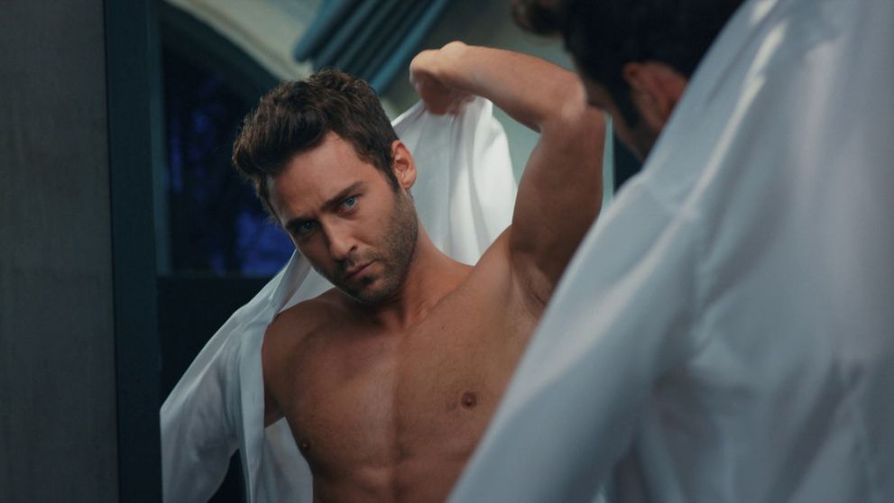 Do seriálu V hre je láska mieri fešák zo Sultána. Poriadne v ňom zamieša karty!