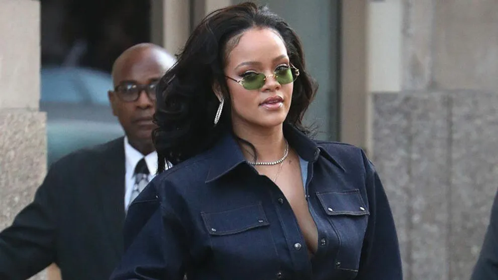 To sú ale stehniská. Rihanna vie aj kilá navyše ukázať s noblesou