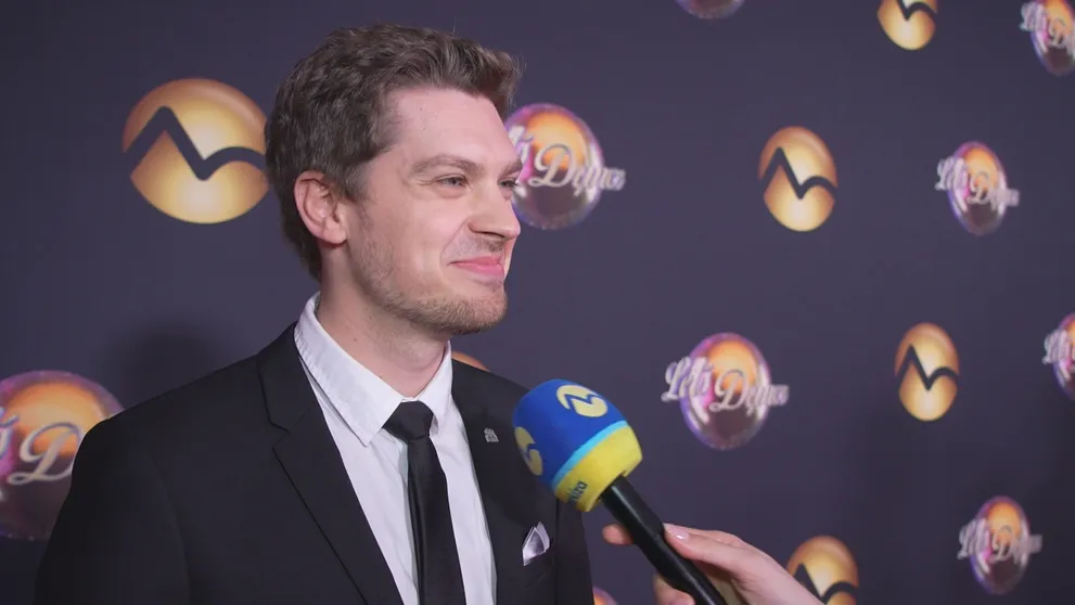 Známy fešák o frajerke. Povedal, prečo ju nikdy neukáže