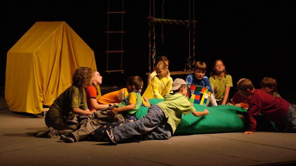 Skvelí umelci sa spolu s detskými hercami predstavia v muzikáli Peter Pan!