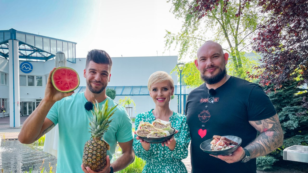 Wrap s pučeným avokádom, paradajkami a tuniakom