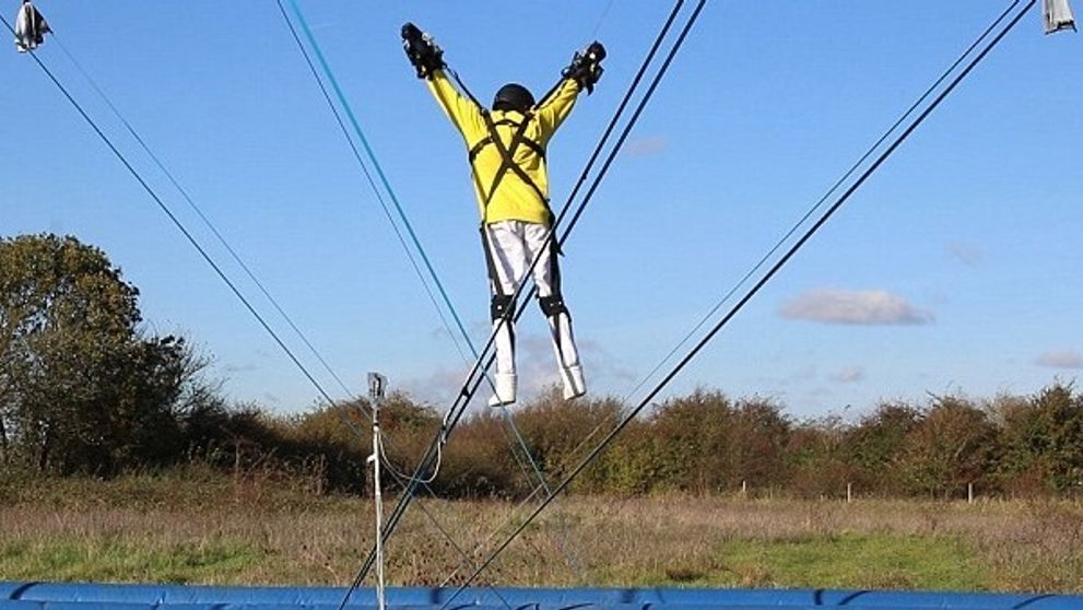 Skutočný Spider-Man: Vynálezca lieta ako superhrdina