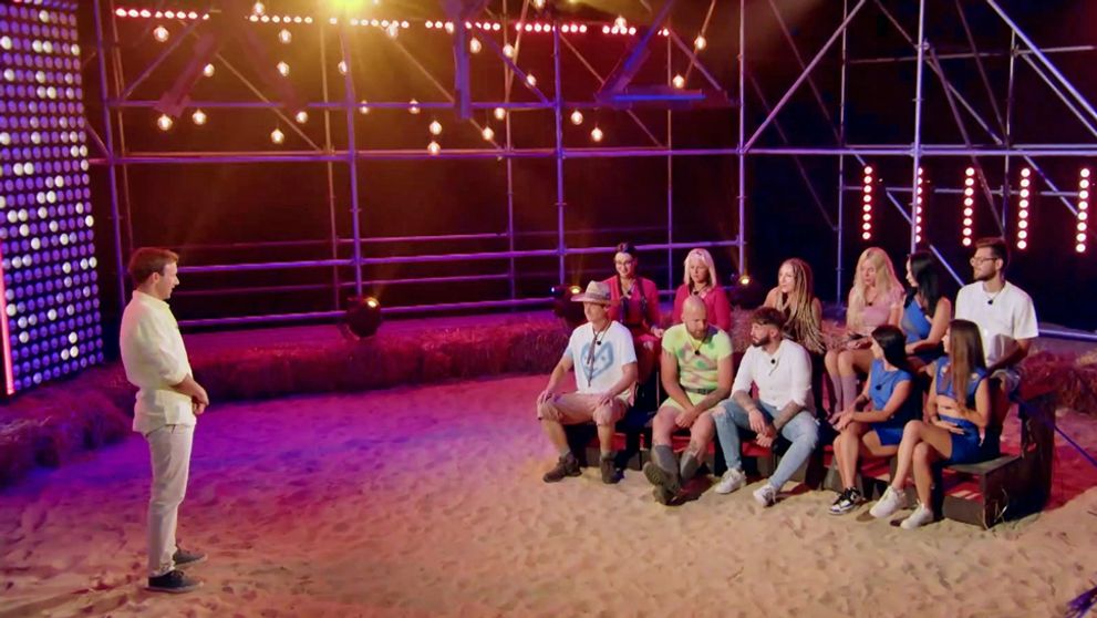 Zaskočený moderátor tesne pred duelom: Dávajte si pozor, aby sme vás nemuseli cenzurovať!