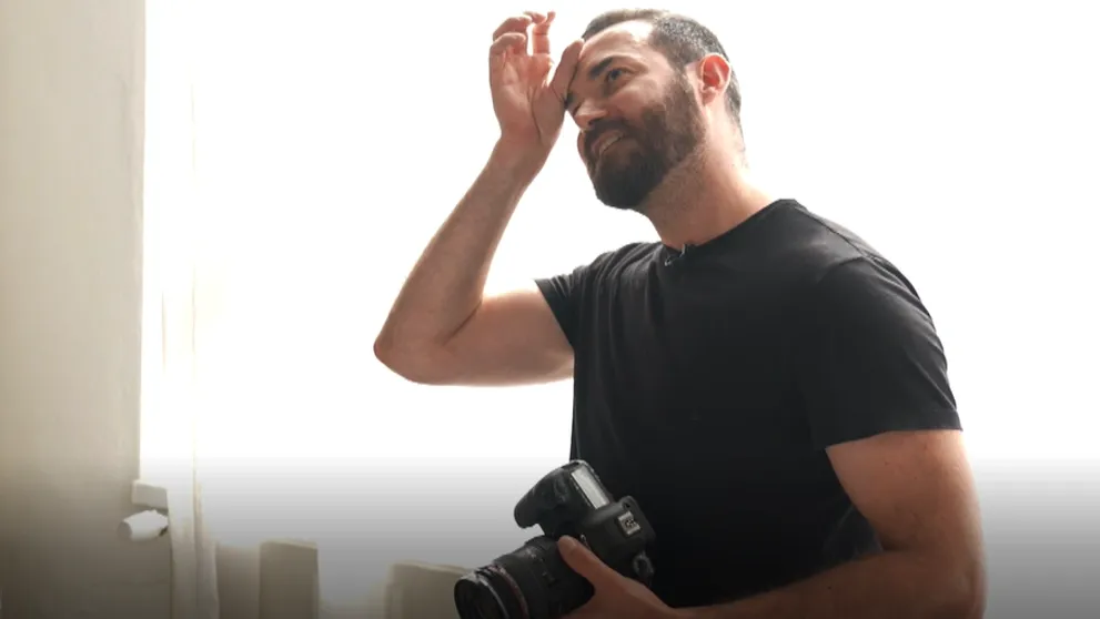 Najbizarnejší moment, ktorý zažil Lukáš Kimlička pri fotení: Modelka si čupla za strom