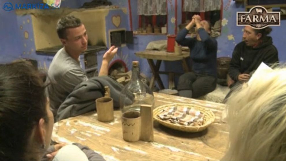 Farmári zahájili večer alkoholom!