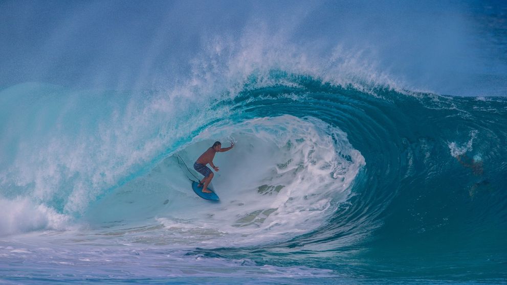 Útok žraloka sa skončil tragicky: Zomrela surferská legenda z Pirátov z Karibiku