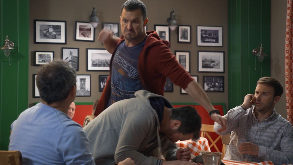 V Oteckoch sa strhne bitka: Nevera na všetky strany