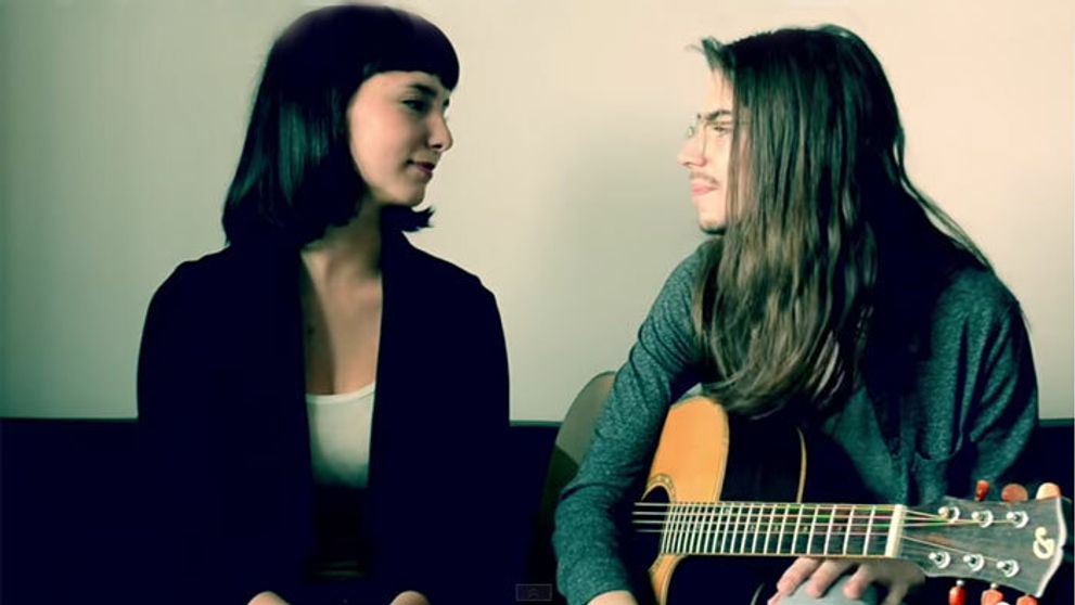 Karol Komenda zhrešil novým klipom! A s novou ženou!