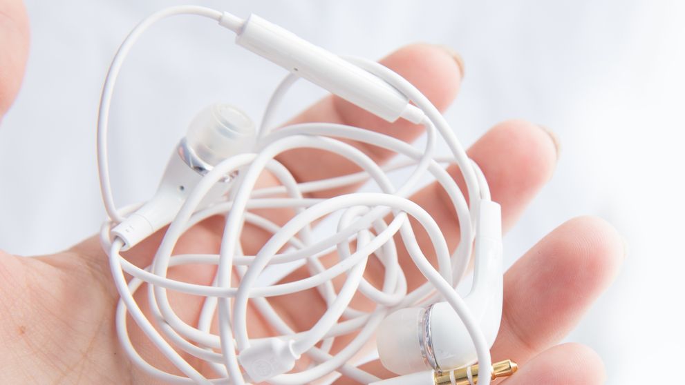 Vychytávka týždňa: Po týchto trikoch sa vám už nikdy nezamotajú slúchadlá