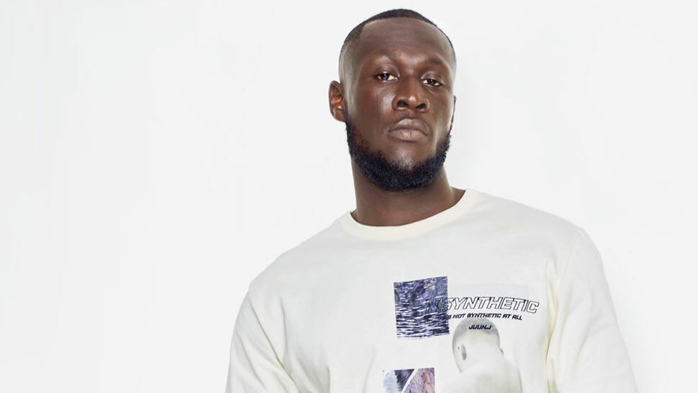 Fanúšikovia sa dočkali. Raper Stormzy má pre nich vianočný darček