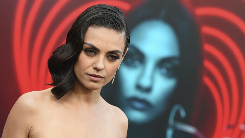 Tají niečo? Mila Kunis vyzerá choro, doslova sa stráca pred očami