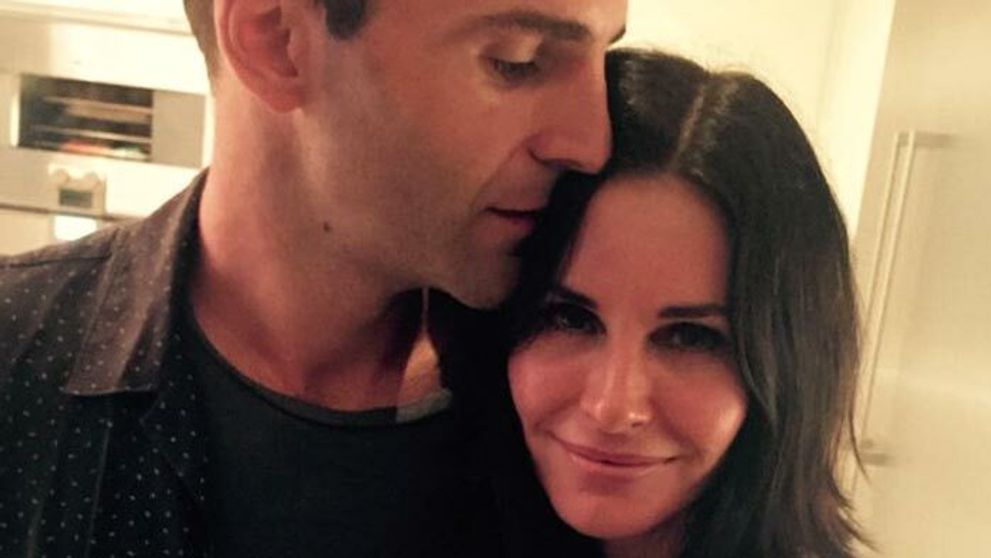 Stará láska nehrdzavie: Monica z Priateľov je opäť zasnúbená!