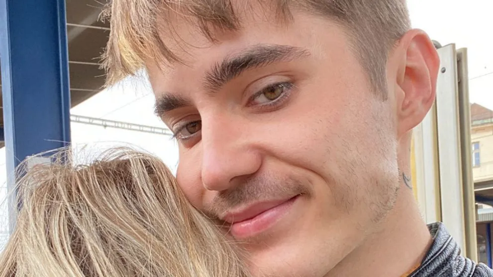 Timotej zo SuperStar dnes. Žiari zamilovanosťou po boku tejto krásky