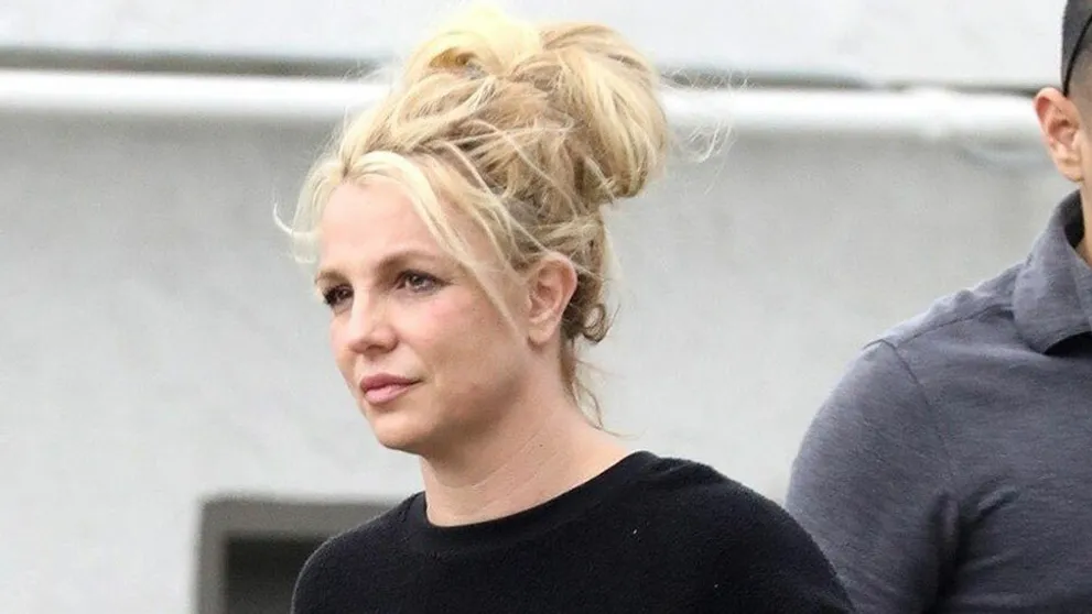 Britney je na tom stále zle. Jej manažér prišiel so zdrvujúcou správou