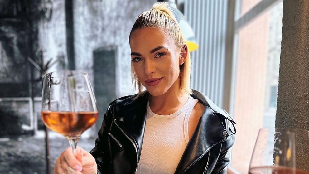 Nádherná oslava ženských kriviek: Exfarmárka Dagmar ukázala takmer všetko!