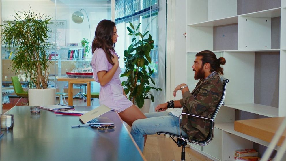 S hlavou v oblakoch: 151. a 152. epizóda