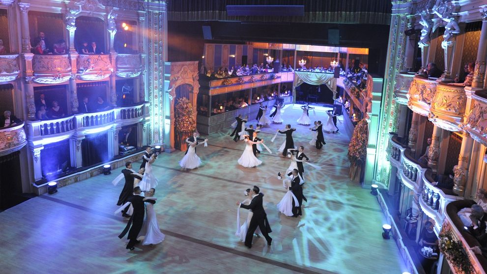 Módna polícia bude praskať vo švíkoch: Aha, kto sa chystá na Ples v opere!