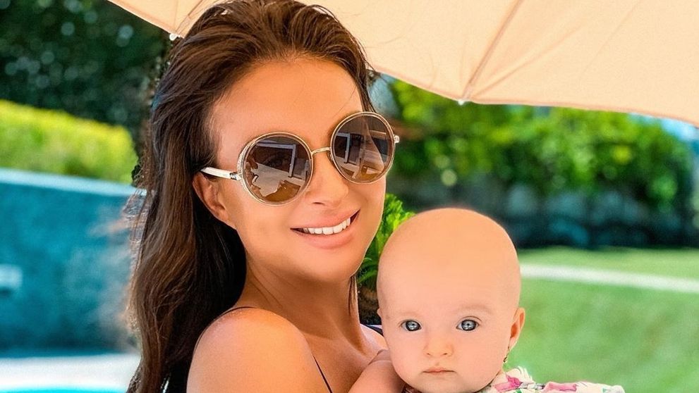 Svoju kariéru začala duetom: Veronika Nízlová a Puerto