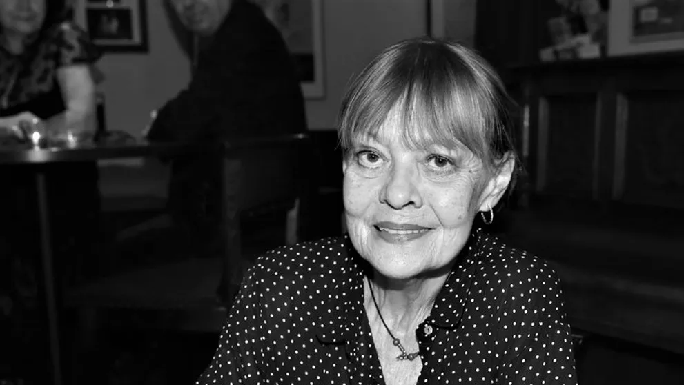 Opustila nás Jana Šulcová, herečka z filmu S tebou mě baví svět