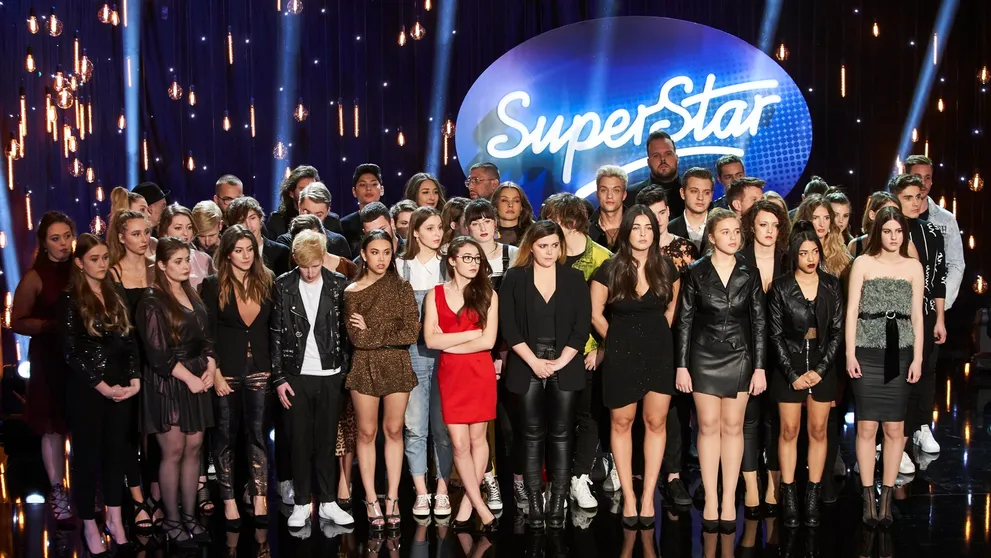Speváci tesne po vypadnutí zo SuperStar spojili sily. Na svete je nový klip