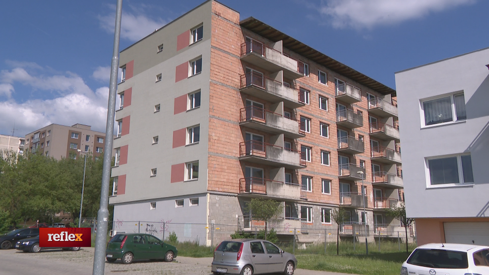 Exekúcie ich brzdia v dokončení bytovky