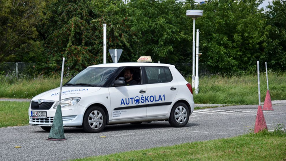 Pripravte sa na zdražovanie cien autoškôl. Poplatky sa môžu zvýšiť o takmer sto eur