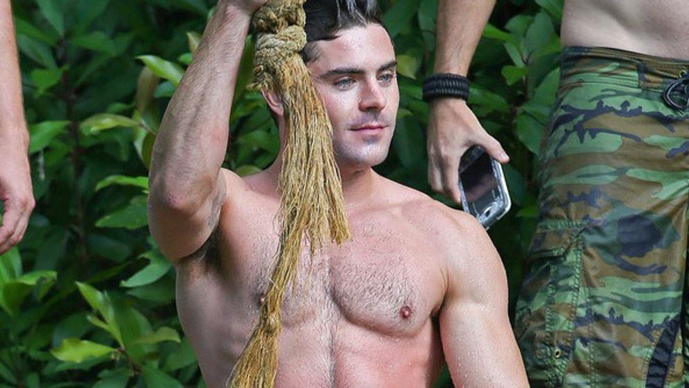 Žiaden sladký chlapec. Zac Efron je poriadny kus sexy chlapa!
