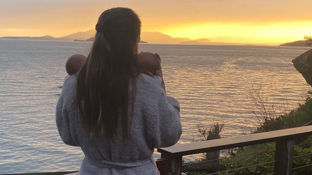 Nádherná správa! Herečka dva roky pred 50-kou porodila dvojičky