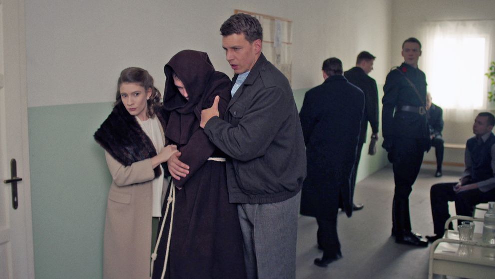 Obľúbená šou Na nože v stredu bezkonkurenčne najsledovanejšia, v utorok kraľoval trhu seriálový megahit Dunaj, k vašim službám