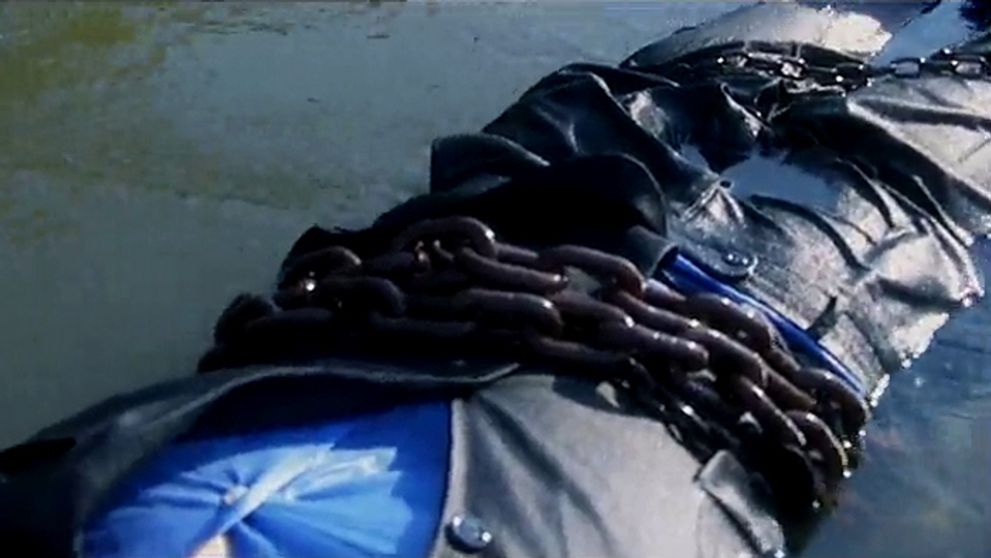 Mesto tieňov: Chladnokrvne