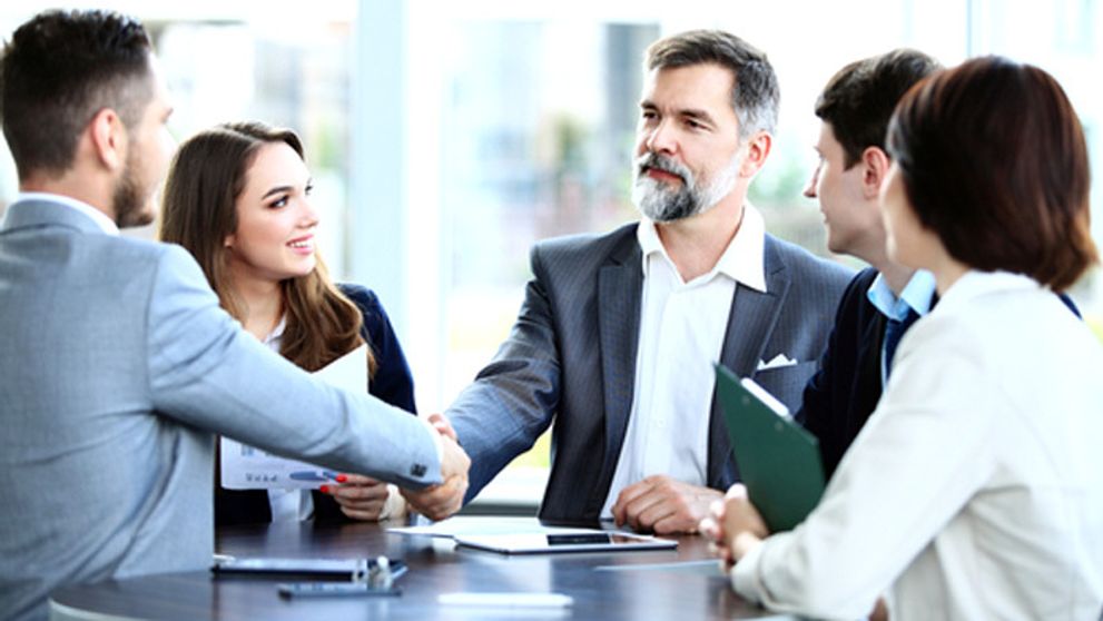 Faktory, ktoré ovplyvňujú správanie predávajúcich k zákazníkom