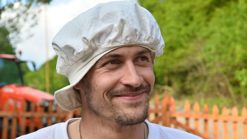 Fešák z Farmy doplatil na frajerské správanie: Na druhý deň nevedel chodiť!